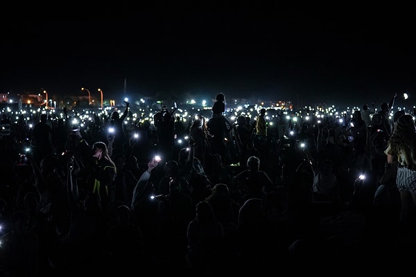 Programı organize eden doğa fotoğrafçıcı Alper Tüydeş, 5 yıldır düzenlenen etkinliğin bu yıl en yoğun kalabalığa ulaştığını ve bir festival boyutuna geldiğini söyledi.