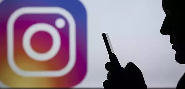 Instagram’a erişim engelinin kalkıp kalkmayacağı henüz kesinleşmemişken, sosyal medyada Instagram üzerinden para kazanan kişilerin yaşadığı mağduriyetler gündeme geldi.