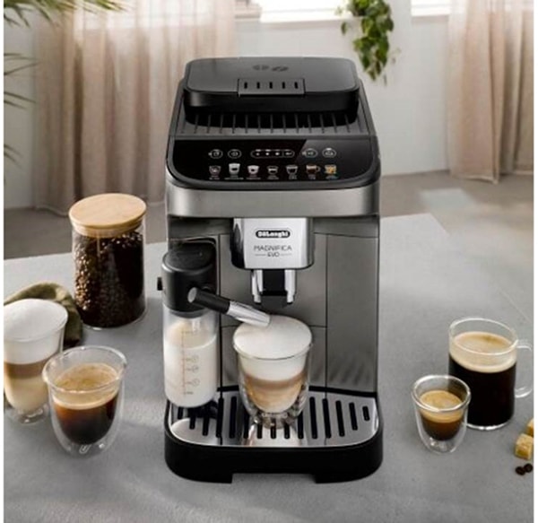 6. Delonghi MAGNIFICA EVO Çekirdekten Fincana Kahve Makinesi ECAM290.81.TB