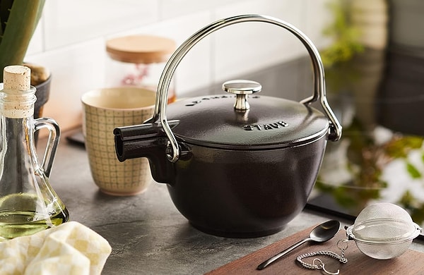 8. Staub 1650087 Çaydanlık/Demlik Yuvarlak 1,15 Litre