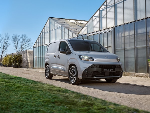 Toyota Proace City Cargo Fiyat Listesi Ekim 2024