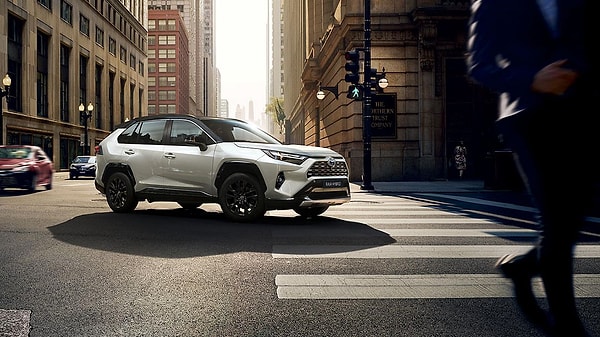 Toyota RAV4 Hybrid Fiyat Listesi Ekim 2024