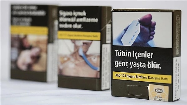 Tarım ve Orman Bakanı İbrahim Yumaklı, sigara paketlerinde değişikliğe gidileceğini açıkladı. Sigar paketlerinde yapılacak değişimle, hem kayıt dışı satışın önüne geçmek hem de özendiriciliği azaltmak hedefleniyor.