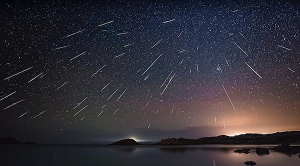 Perseid gök taşı yağmurunu izlemek için birçok meraklı da bu dönemde şehir ışıklarından uzak alanlarda hem fotoğraf çekimi hem de çıplak gözle şöleni seyredebilmek için programlar hazırlıyor.