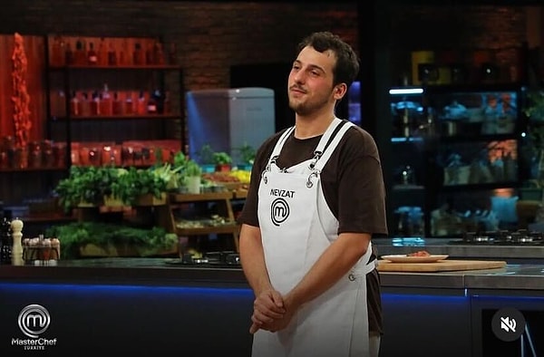 MasterChef'in heyecan dolu ilk turunda, kaya levreği ile mutfakta adeta bir şölen yaratan Nevzat, jürinin tam notunu alarak bir üst tura çıkmayı başardı.