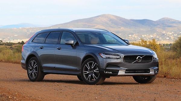 Volvo V90 Cross Country fiyat listesi Ekim 2024