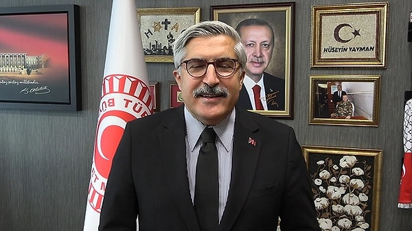 AK Partili TBMM Dijital Mecralar Komisyonu Başkanı Hüseyin Yayman, Instagram yasağı ile ilgili konuştu. Yayman, Türkiye’de sosyal medyanın “şeytanın merkezi haline” geldiğini söyledi ve Instagram ile yapılan görüşmelerin devam ettiğini ifade etti.