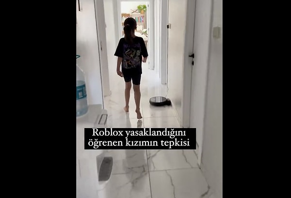 "Biz Instagram yasaklandı diye ağladık mı?" diyen babanın o anları kızının sinirini daha da bozarken, sosyal medyada viral oldu.