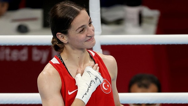 28 yaşındaki sporcumuz, kadınlar 50 kilo finalinde Çinli rakibi Yu Wu'ya 4-1 yenilerek bu olimpiyatta da ikincilik elde etti.