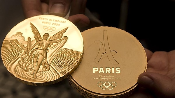 Türkiye, 2024 Paris Olimpiyat Oyunları’nda altın madalya alamadı ve 3 gümüş, 3 bronz madalya ile ülke sıralamasında 62. sırada yer aldı. Ancak hala bazı sporcularımızın madalya şansı bulunuyor.