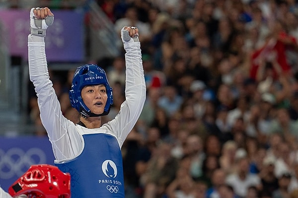 Olimpiyatlardaki altın umudumuz Nafia Kuş Aydın, kadınlar 67 kiloda çeyrek finalde Ürdünlü rakibi Rama Abo-Alrub ile karşılaştı.