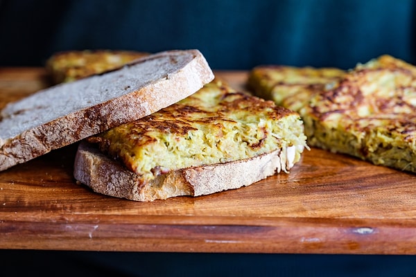 8. Keçi Peynirli Frittata ve Fransız Tost