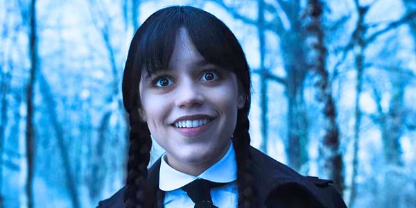 Jenna Ortega, Netflix'teki Wednesday dizisiyle artık bir ikon! Ünlü oyuncu doğaüstü, korku ve komedi karışımı dizide Wednesday Addams rolüyle herkesin gönlüne taht kurdu desek yeridir.