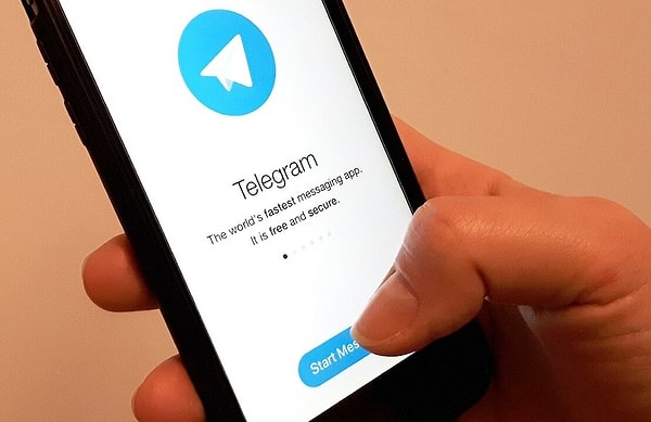 Telegram'da açılan bazı kanallarla vatandaşlara uyuşturucu temin edildiği belirlenirken "Uyuşturucu Tacirleri" adlı kanalın 19 bine yakın abonesi olduğu görüldü.