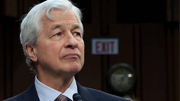 4. JPMorgan Chase'in CEO'su Jamie Dimon'ı işe alır mıydın, yoksa kovar mıydın?