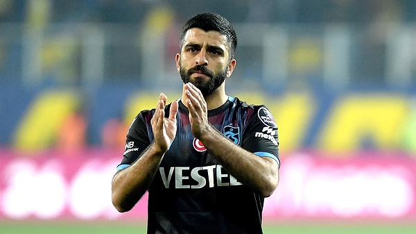 Fransa'da doğan Nimes, Lorient ve Troyes gibi takımlardaki başarılı performansıyla ümit milli takımın vazgeçilmez isimlerinden olan Umut Bozok, ülkemizin transfer gündemine de Fransa'daki golcülüğüyle geldi.