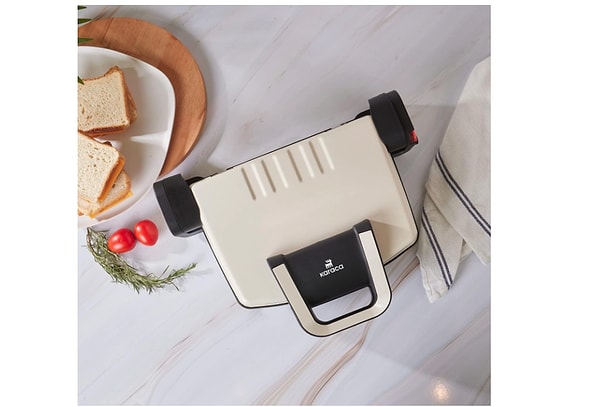 Karaca Future Essential Tost Makinesi Matte Krem 1800 W