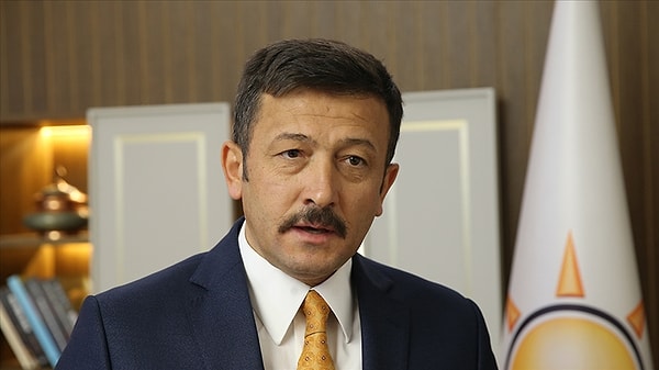 AK Parti Genel Başkan Yardımcısı Hamza Dağ, partinin 23’üncü kuruluş yıl dönümünde bazı partilerden belediye başkanı ve milletvekili transferi olabileceği sinyali vermişti.