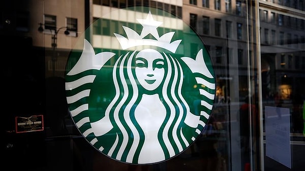 Halen Chipotle üst yöneticiliği görevini yürüten Brian Niccol'un Starbucks'a başkan ve CEO olarak atandığı belirtilirken, Niccol'un 9 Eylül'de yeni görevine başlayacağı kaydedildi.