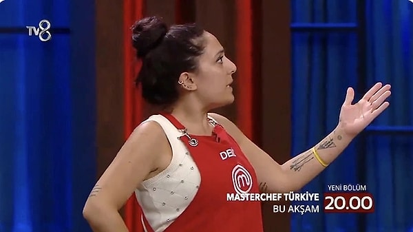 1. MasterChef Türkiye'de yeni sezon gergin başladı, gergin devam ediyor. Deniz'in başından beri bitmek bilmeyen öfkesi bir kez daha Ayşe'yi bulunca bu kez Alper açtı ağzını yumdu gözünü!