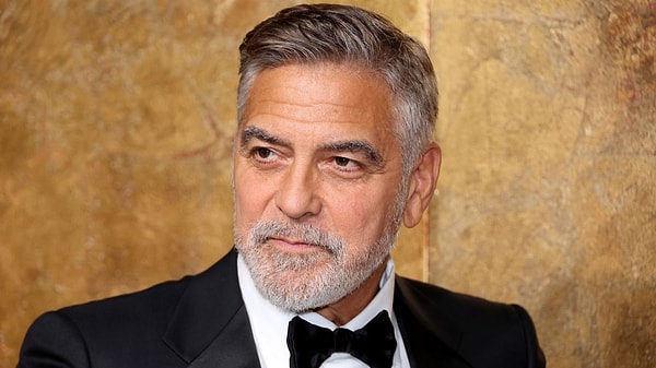 George Clooney dergiye röportaj verdiği sırada son zamanlarda yönetmen Quentin Tarantino ile aralarındaki sürtüşmeye değindi. Tarantino geçtiğimiz haftalarda verdiği bir röportajda Brad Pitt'i 'Once Upon a Time in Hollywood' filmiyle Oscar'a yönlendirdiğini söylemişti.