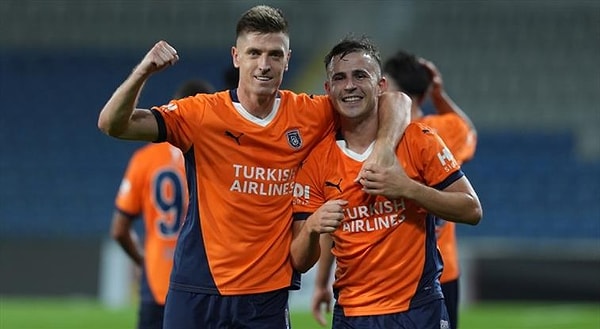 Başakşehir, Iberria'yı eleyerek St Patricks ile eşleşti. İki tur atlayarak Play Off aşamasına gelen Başakşehir'de erteleme talebi dillendirilmişti.