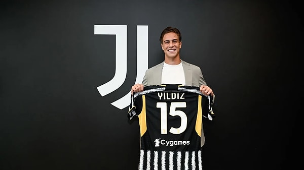 Juventus'taki rolü ve geleceği merak konusu olan Kenan Yıldız için İtalyan ekibi nihai kararını verdi. Sözleşme uzatma kararı veren Juventus, genç oyuncunun sözleşmesini 2029'a kadar uzattı.