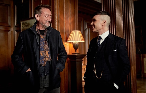 According to Deadline, the famous rapper Snoop Dogg has completely changed the creator of Peaky Blinders, Steven Knight’s perspective on the show.