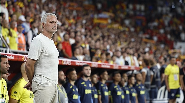 Göztepe maçından sonra "Türk futboluna adapte olmam gerekiyor" diyerek kinayeli bir açıklama yapan Mourinho'ya sürpriz bir destek geldi.