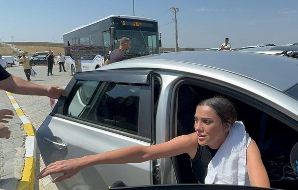 Sözü alan Sıla Doğu'ysa, “Çok mutluyuz. İlk kez bugün birbirlerini gördüler. Çok mutlu oldular.” ifadelerini kullandı. Doğu “Engin Polat’ın durumu nasıl?” sorusu üzerine ise  “Engin’in durumu hiç iyi değil.” yanıtını verdi.