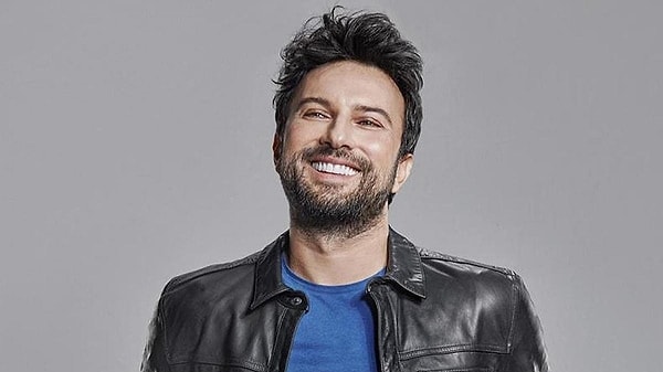 Her şarkısı dillere pelesenk olmayı başaran "megastar" lakaplı Tarkan yalnızca kariyeri ile değil özel hayatı ve sosyal medya paylaşımları ile de magazin gündeminin en çok konuşulan isimlerinden bir tanesi.