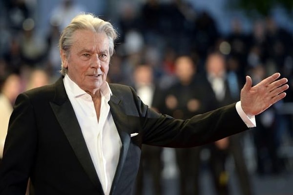 Alain Delon'un kıymetlisi Loubo'nun yeni yuvası da belli oldu!