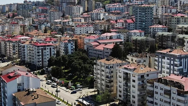 Türkiye’nin tanınan simalarından biri haline gelen tasarruf uzmanı Mert Başaran, katıldığı bir programda yaptığı konut alma tavsiyesi ile yine gündem oldu.