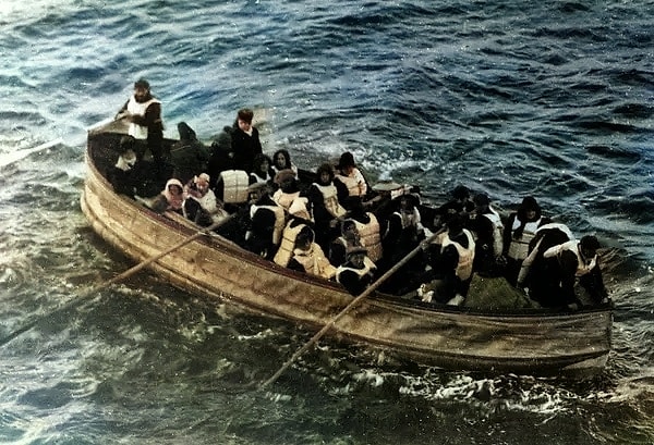 15 Nisan 1912'de batan Titanic gemisinin cankurtaran botlarından biri.