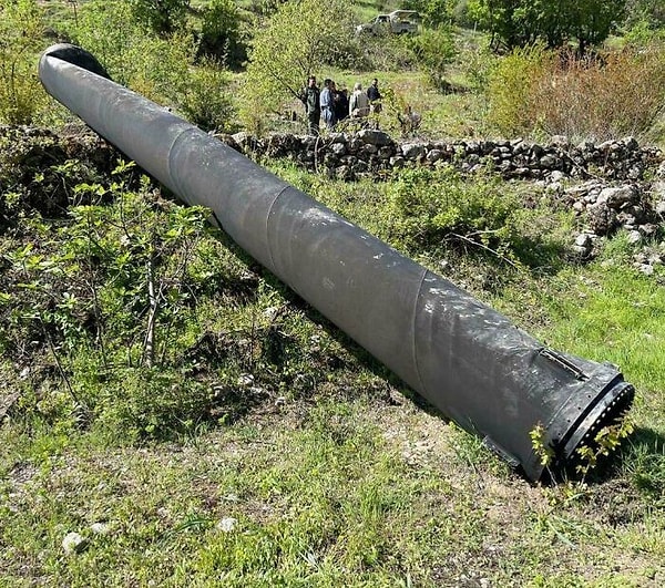 9. Düşürülen bir füzenin şarapneli.