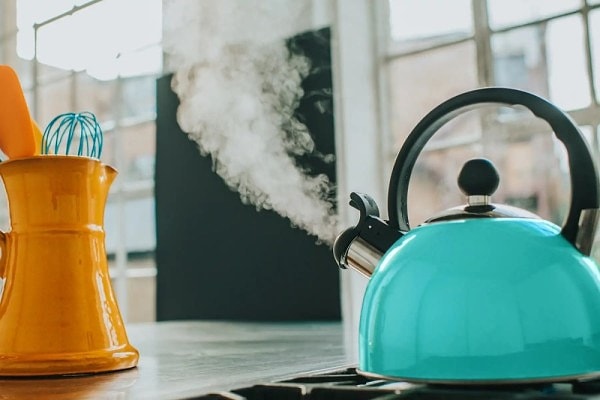 5. Çaydanlık ya da kettle içindeki kireci temizlemek için en etkili yöntem hangisi?