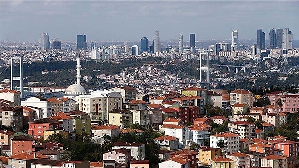 İstanbul'un taşı toprağı altın sözü ise halen geçerliliğini koruyor. En fazla iş ilanı, İstanbul'da yayımlandı.