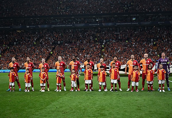 UEFA Şampiyonlar Ligi play-off turunda Galatasaray, Young Boys'a toplamda 4-2'lik skorla elendi.