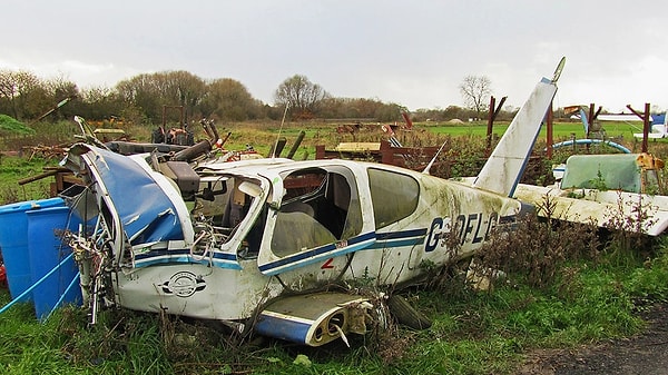 Stauffer Jr.'ın 52 yaşındaki nişanlısı Karen Dodds'un pilotluğunu yaptığı Socata TB-20 tip uçak, 2007'de ABD-Kanada sınırındaki Huron Gölü'ne düşmüştü.