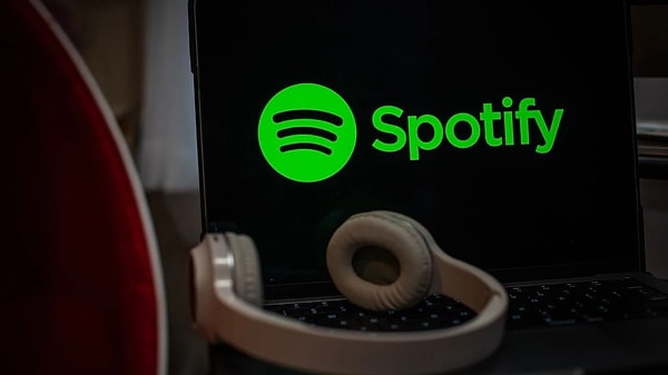 İsveç merkezli dijital müzik platformu Spotify, her yaz bitişinde olduğu gibi yine yazın en sevilen hit'lerini duyurdu.