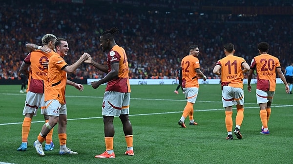 Galatasaray'ın rakipleri: Tottenham, Ajax (D), PAOK, AZ Alkmaar (D), Dinamo Kiev, Malmö (D), Elfsborg, RFS (D)