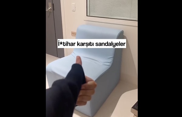 Hastanedeki detayları paylaşan genç kız videoyu "Akıl hastanesinde mantıklı bulduğum detaylar." notuyla paylaştı.