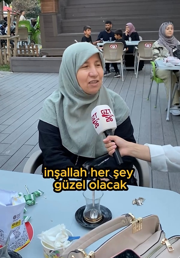 Fransa’dan emekli olan vatandaş Türkiye’ye tatile geldiğini, İstanbul’u, Bursa’yı, Afyon’u gezdiğini anlattı.