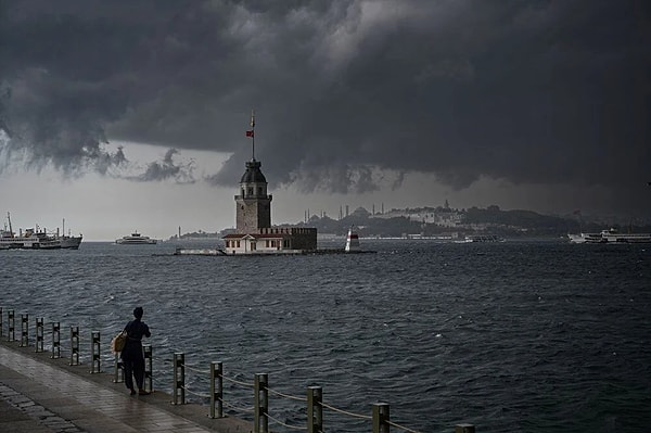 Ayrıca, hava sıcaklıklarının 6 Eylül’e kadar mevsim normalleri civarında seyretmesi bekleniyor.