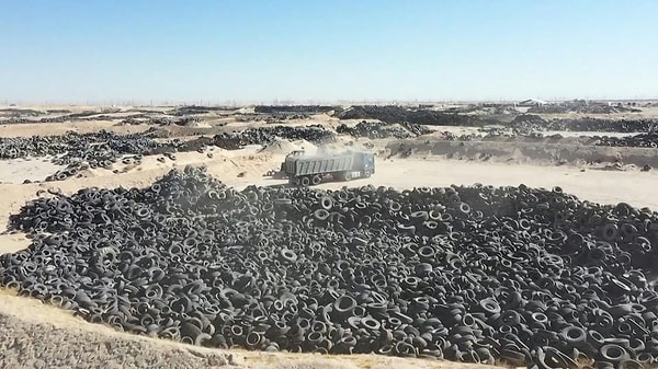 Kuwait: Tire Graveyard