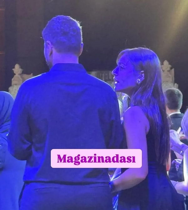 Magazin Adası'nın haberine göre; ünlü oyuncu Mardin'de katıldığı bir düğün töreninde Ata Ayyıldız ile yan yana görüntülendi.