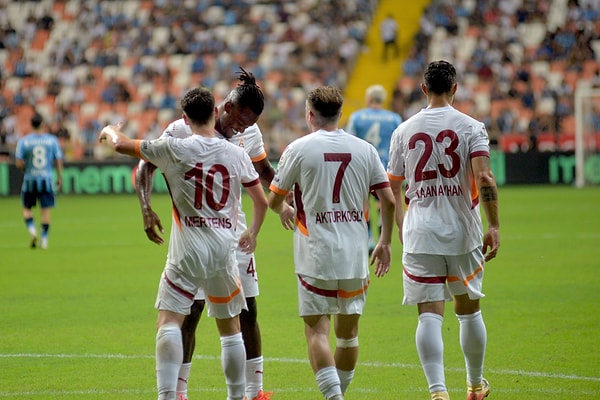 Galatasaray, Süper Lig'in 4. haftasında Adana Demirspor'a konuk olmuştu. Sarı-kırmızılılar, rakibini 5-1'le geçerek rahat bir üç puan elde etmişti.