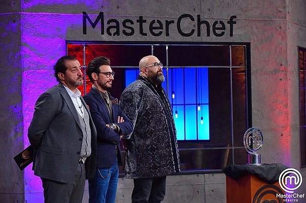 5. Televizyon ekranlarının en çok izlenen yemek yarışma programı MasterChef'in büyük bir hayran kitlesi var. O hayranlardan biri olduğu bilinen Eda Ece, yaptığı paylaşımlarla adından söz ettiriyordu. Hayranlığı bir yanıt buldu, Acun Ilıcalı'nın kızı Banu Ilıcalı'dan büyük bir jest geldi!