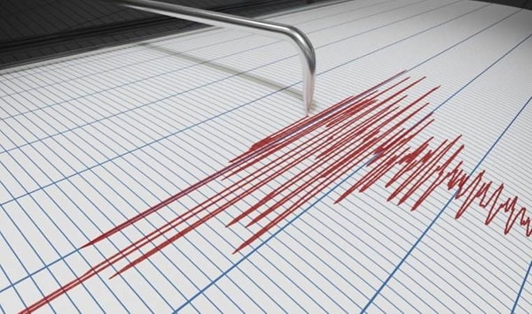 Kıbrıs açıklarında yaşanan deprem, Mersin’de de bazı yerlerde hissedildi.