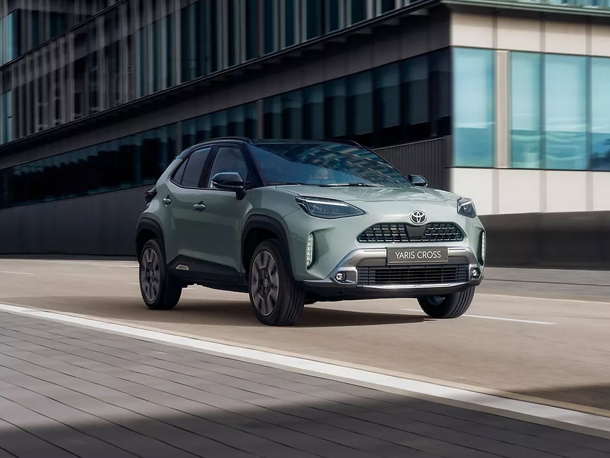 Toyota Fiyat Listesi Ekim 2025: Corolla, CH-R Ne Kadar Oldu? - Onedio